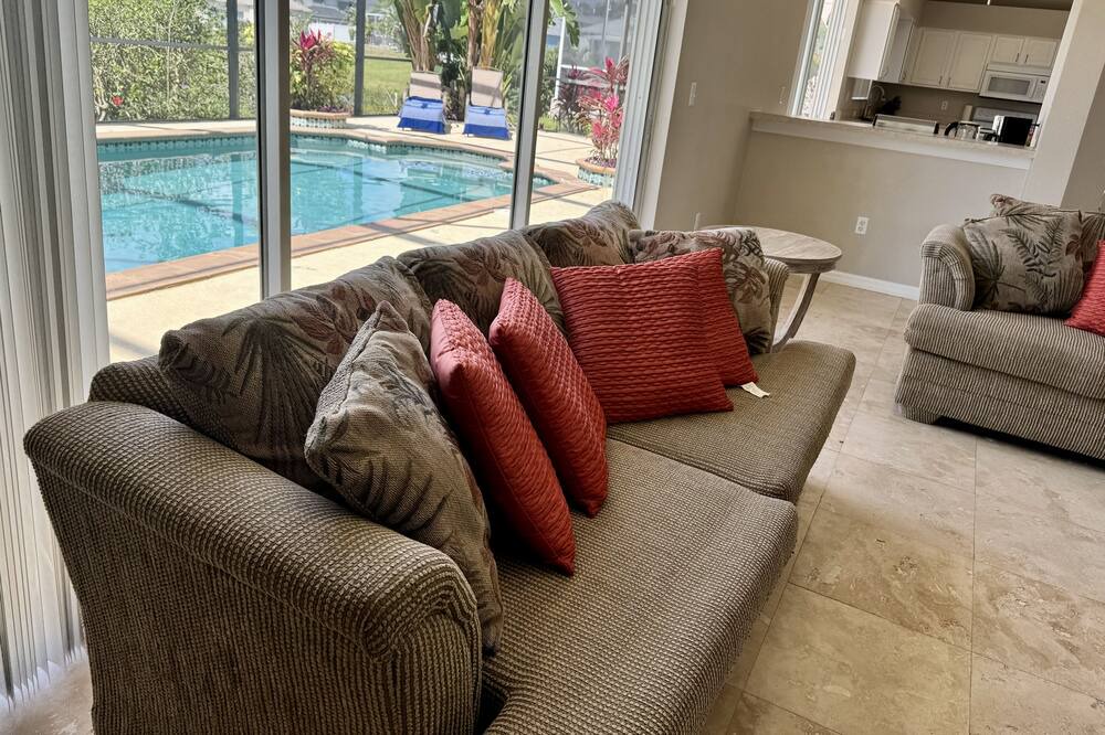 Photo of Livingroom in Riverview