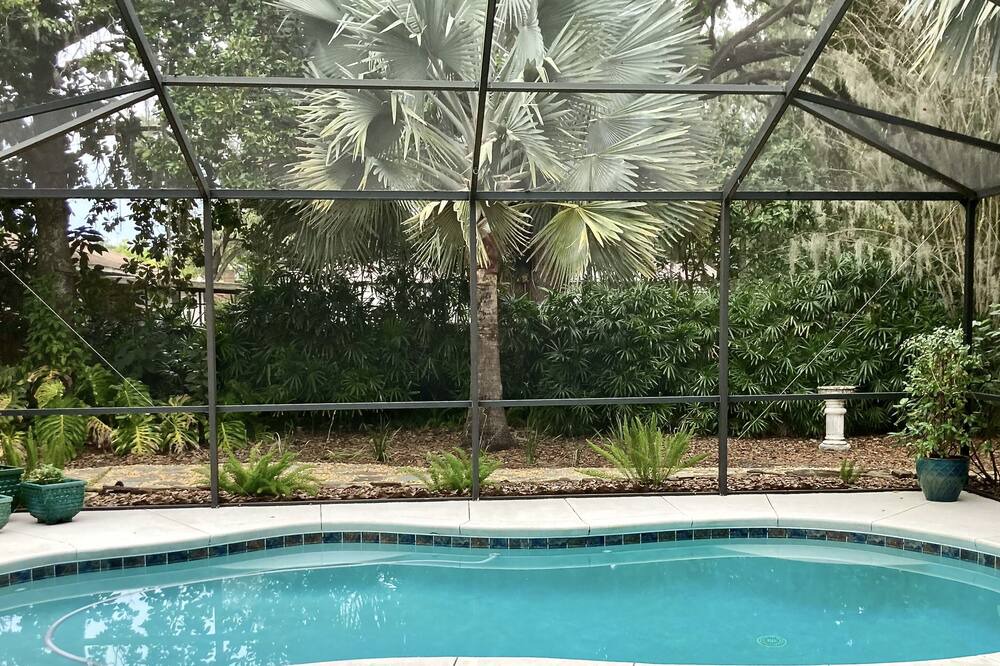 Photo of Outdoor in Lakeland