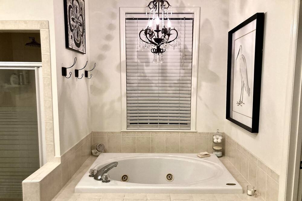 Photo of Bathroom in Lakeland
