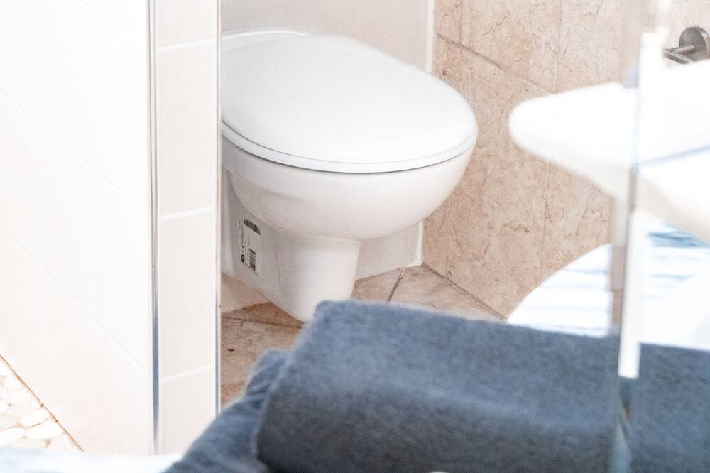 Photo of Bathroom in Cluses