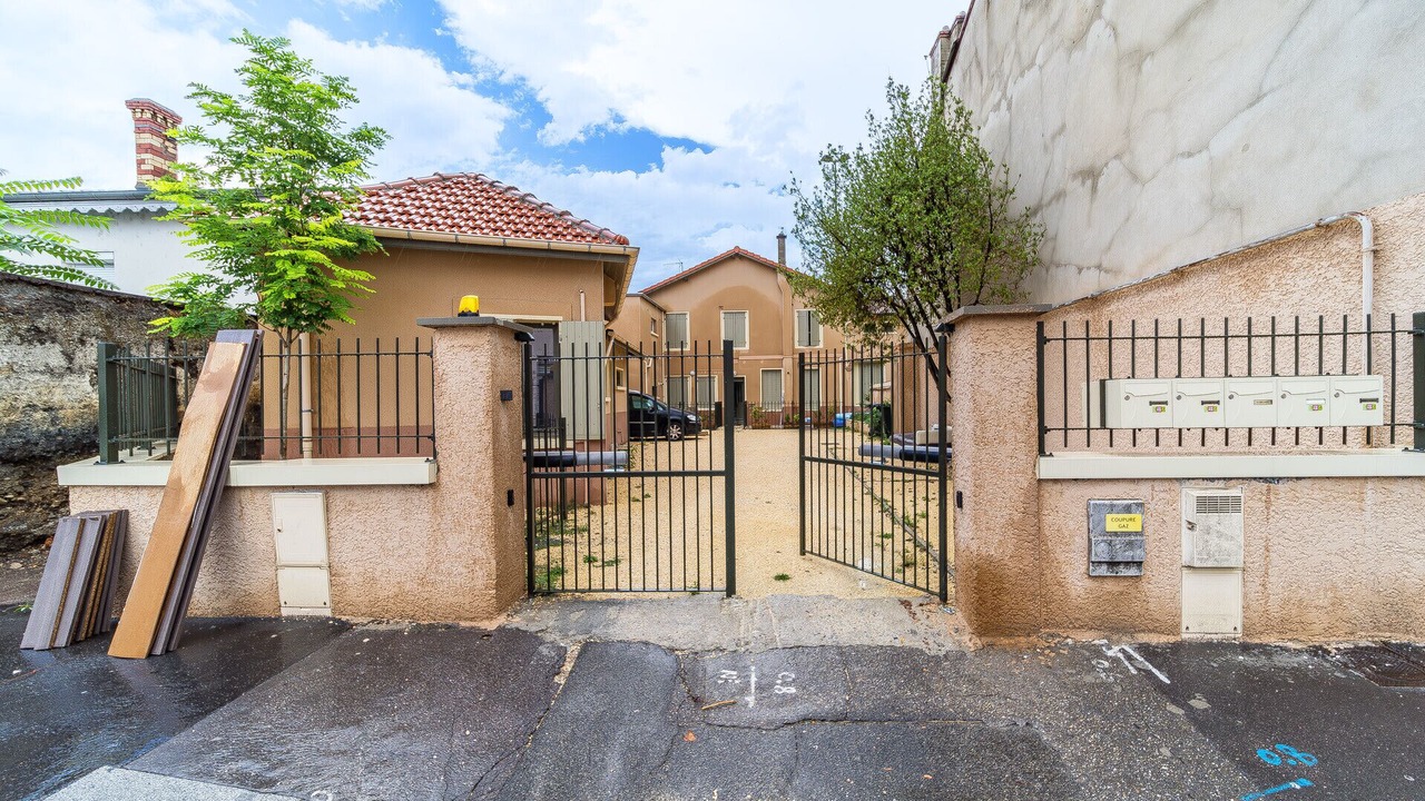 Photo of Outdoor in Leon Blum - Bon Coin