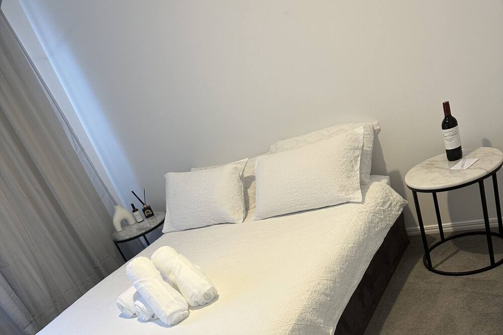 Photo of Bedroom in Upper Coomera