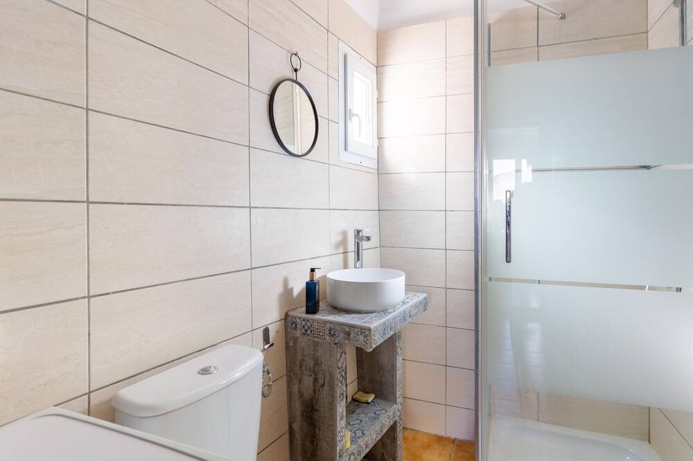 Photo of Bathroom in Montmeyan