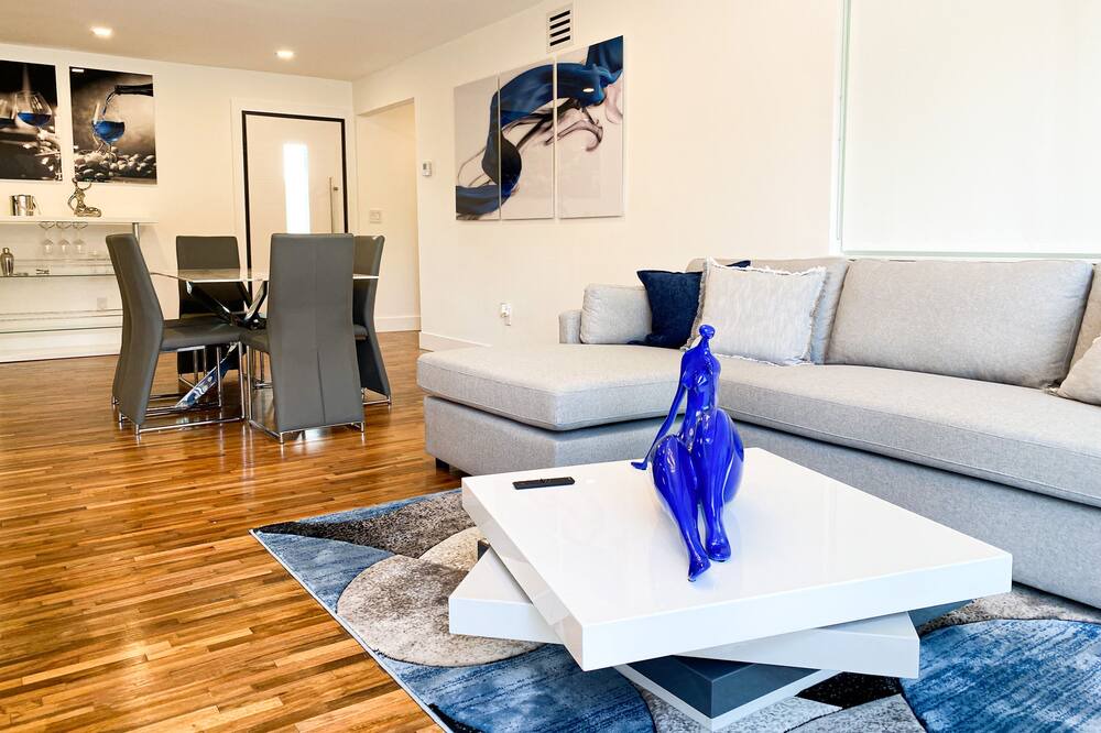 Photo of Livingroom in Miami Shores