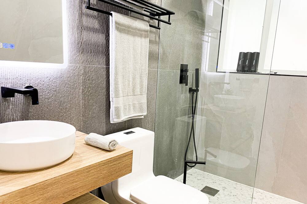 Photo of Bathroom in Miami Shores