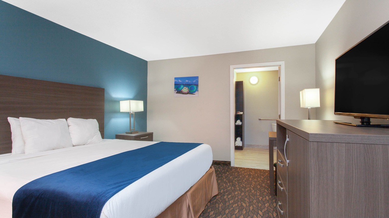 Photo of Bedroom in Florida Center