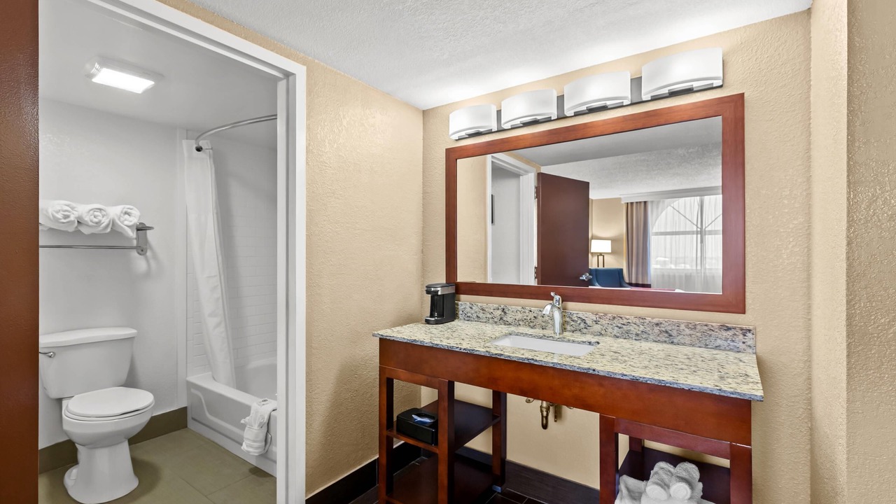 Photo of Bedroom in Lakeland