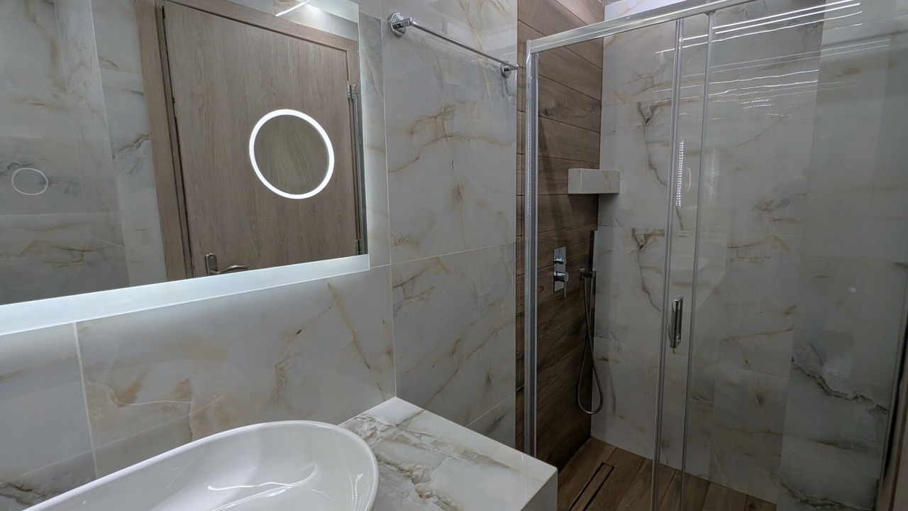 Photo of Bathroom in Apraos