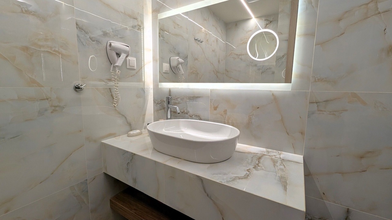 Photo of Bathroom in Apraos