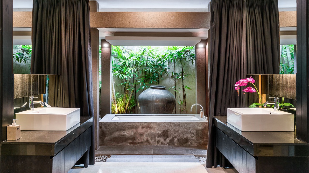 Photo of Bathroom in Petitenget