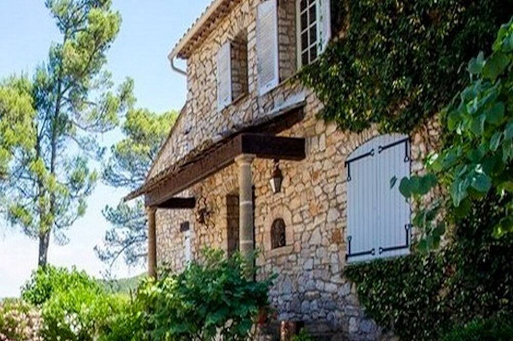 Photo of Outdoor in Taradeau