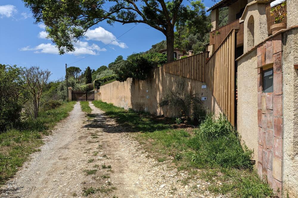 Photo of Outdoor in Riez