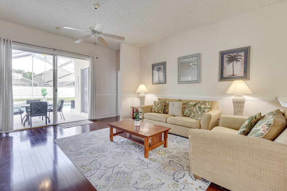 Photo of Livingroom in Chatham Park