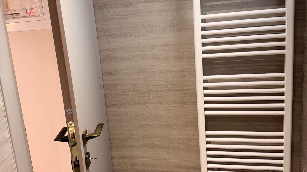 Photo of Bathroom in Elliniko-Argyroupoli