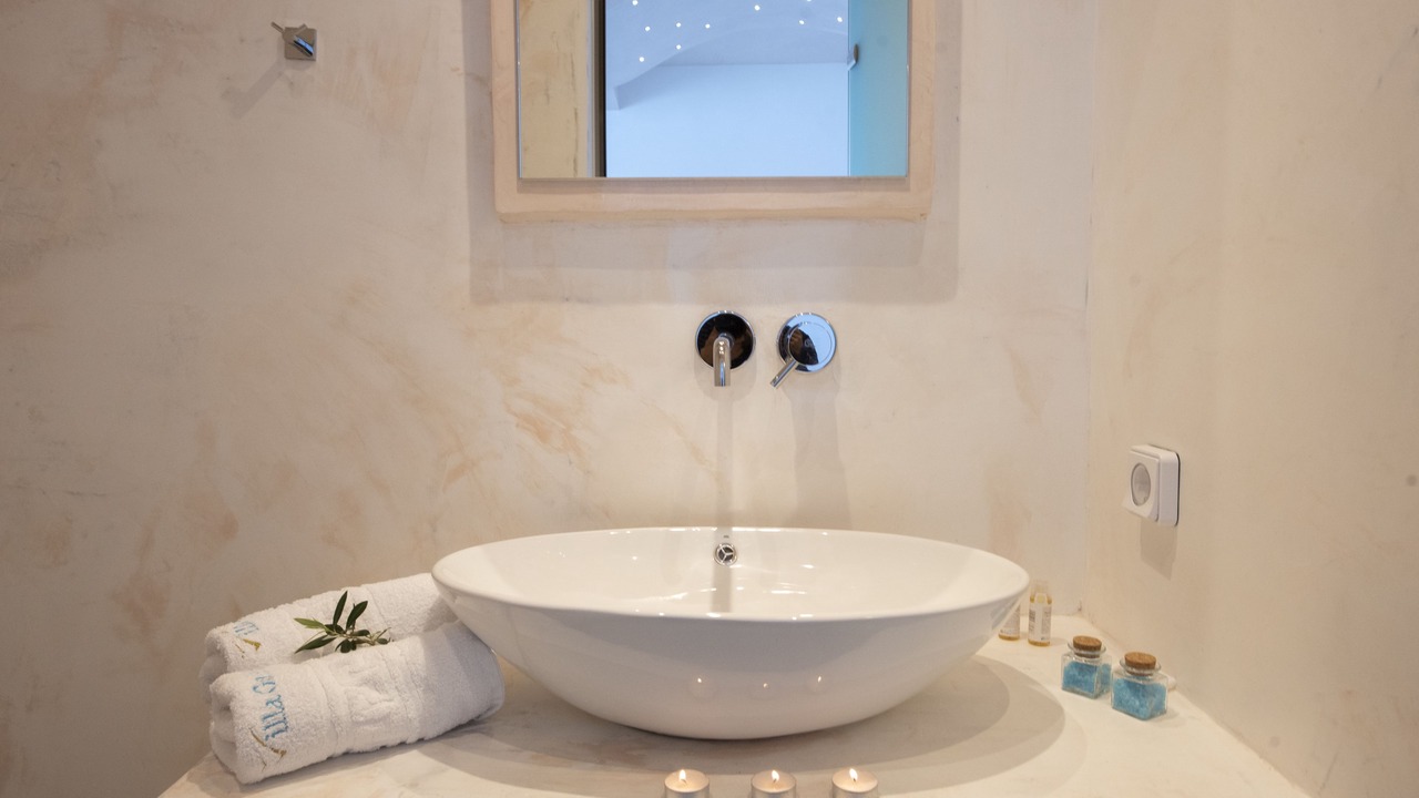 Photo of Bathroom in Akrotiri
