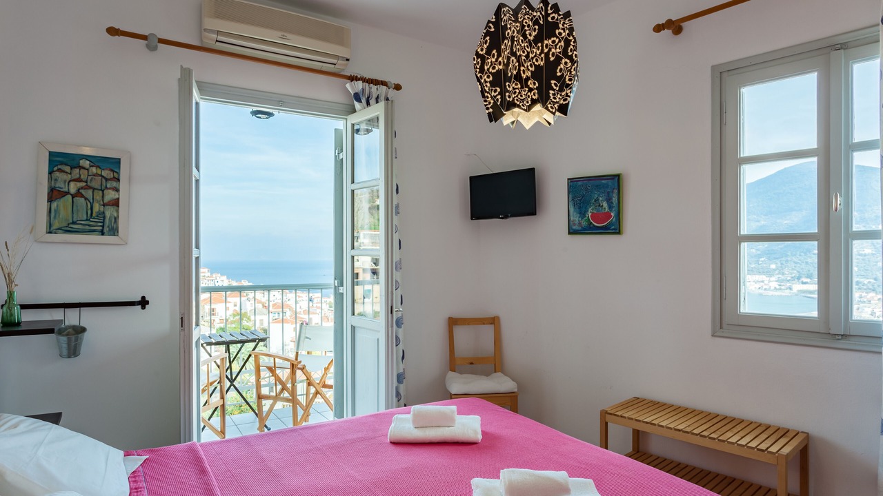 Photo of Bedroom in Skopelos Town