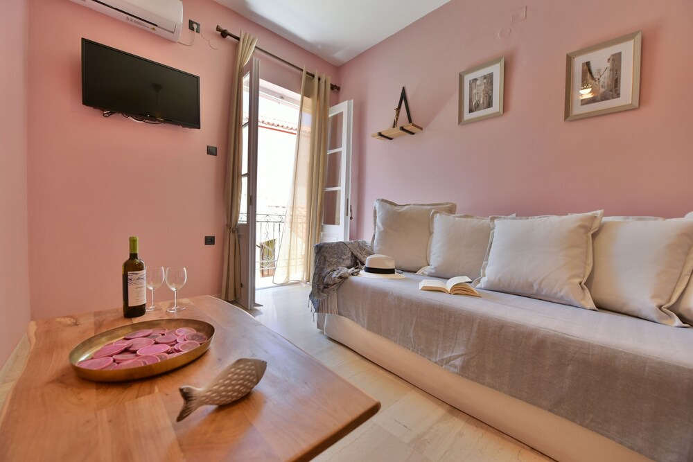 Photo of Livingroom in idhra
