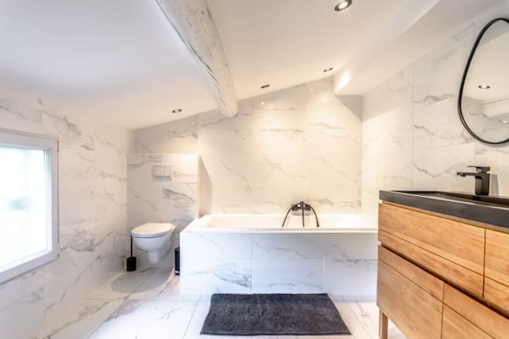 Photo of Bathroom in Guerrevieille