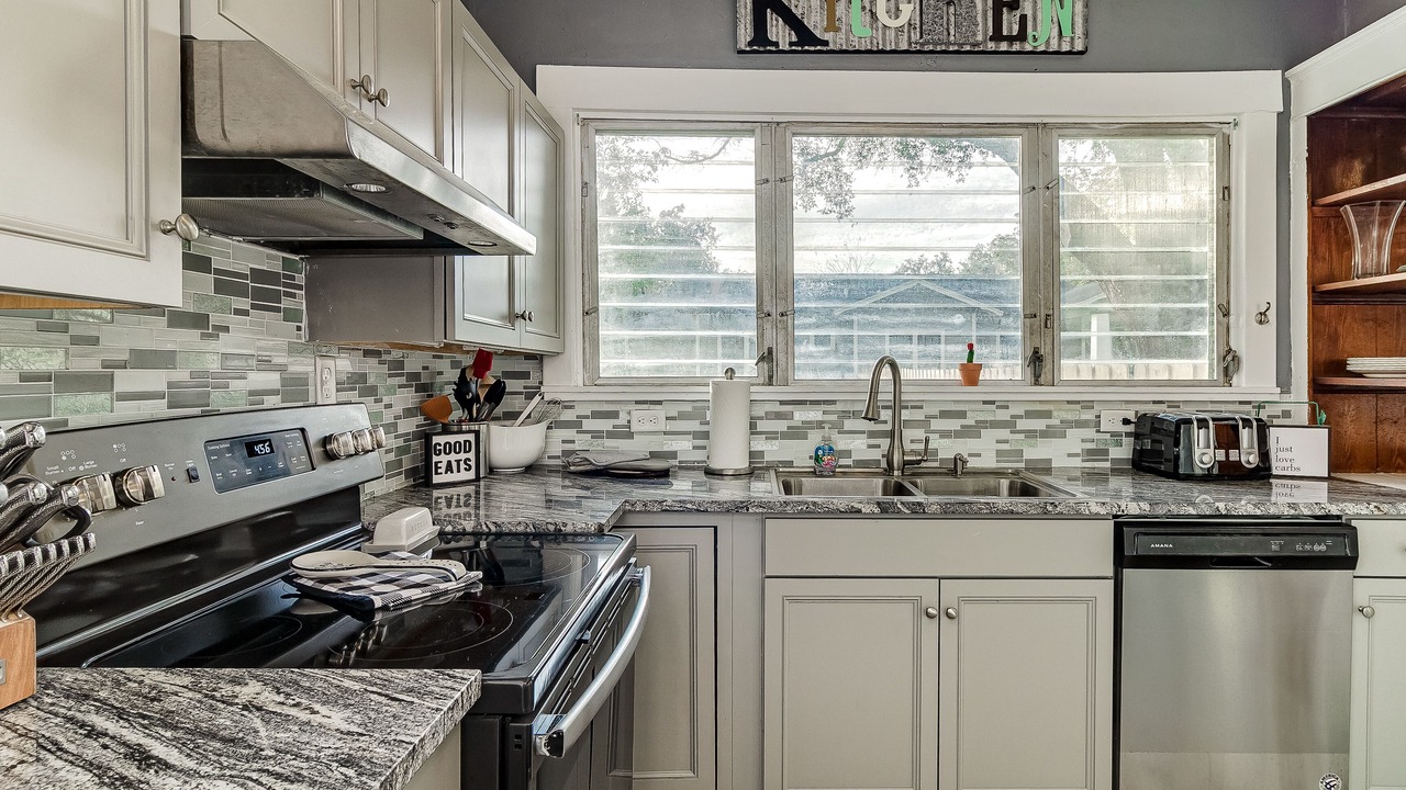 Photo of Kitchen in East Lake Morton