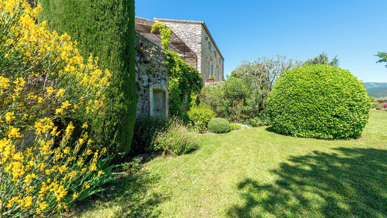 Photo of Outdoor in Taulignan