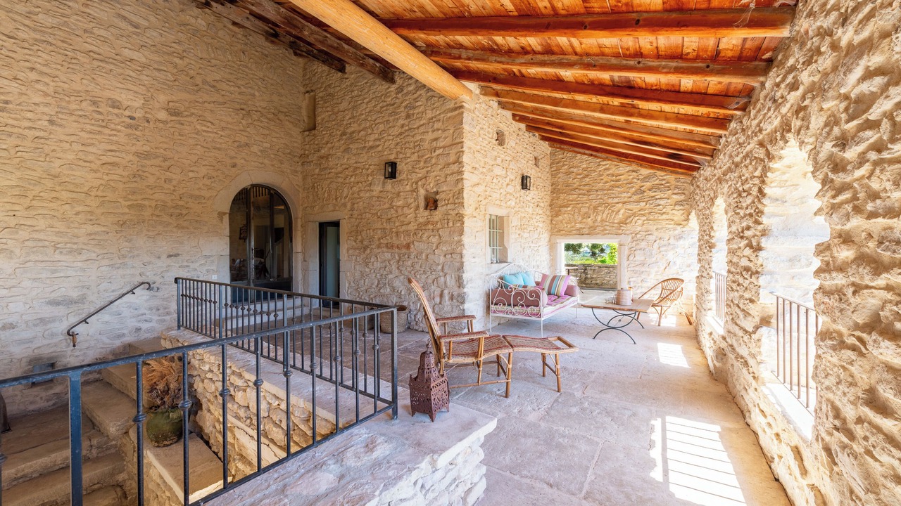 Photo of Patio Balcony in Taulignan