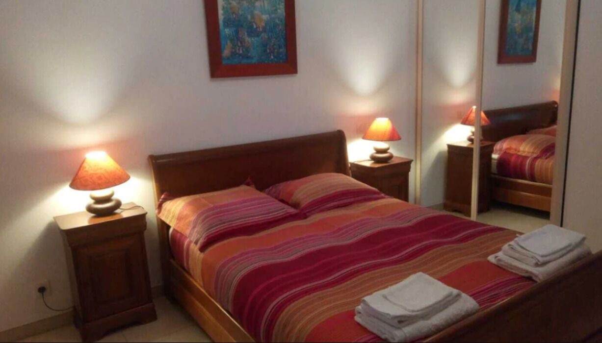 Photo of Bedroom in Saint-Cyr-sur-Mer