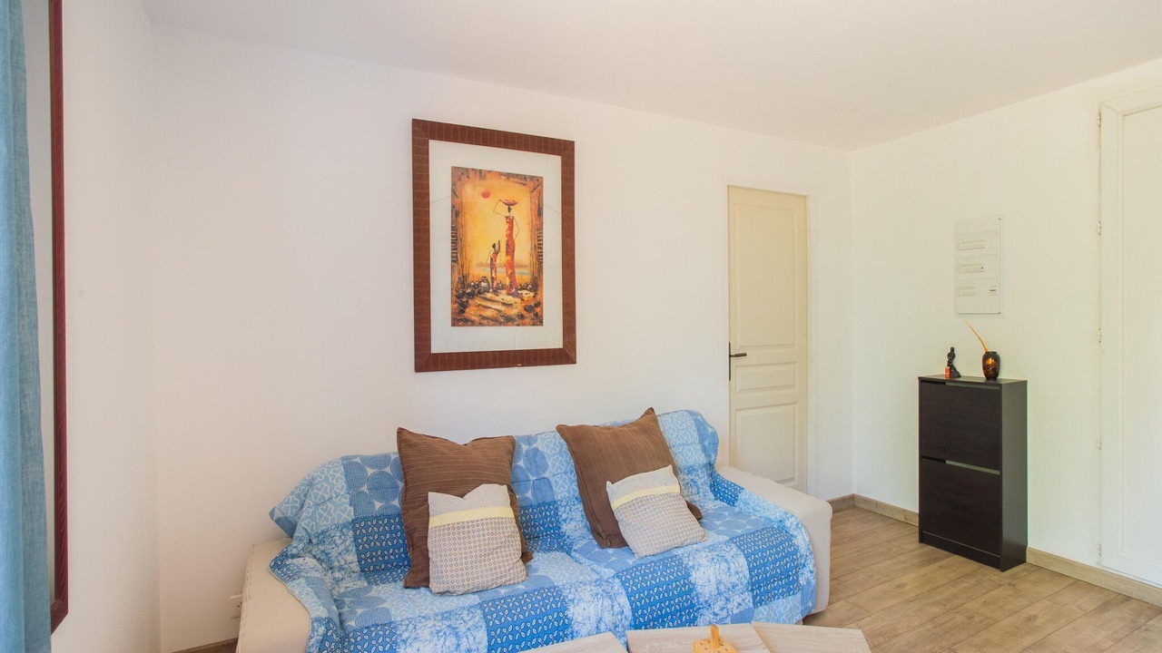 Photo of Livingroom in Montmeyan