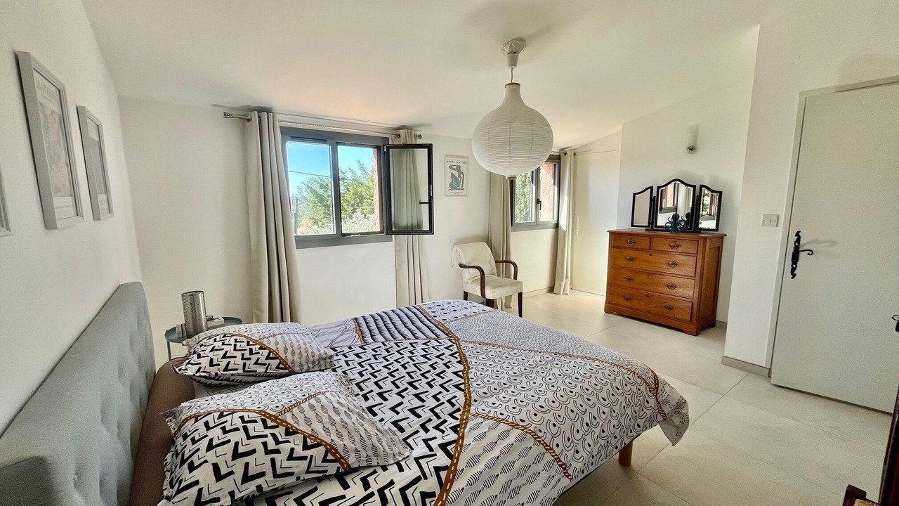 Photo of Bedroom in Saint-Paul-en-Foret