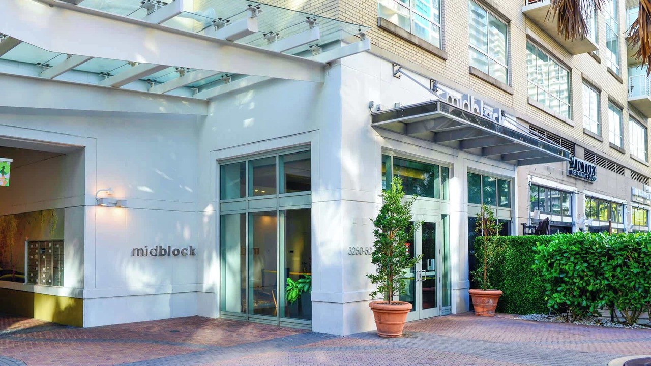 Photo of Outdoor in Midtown