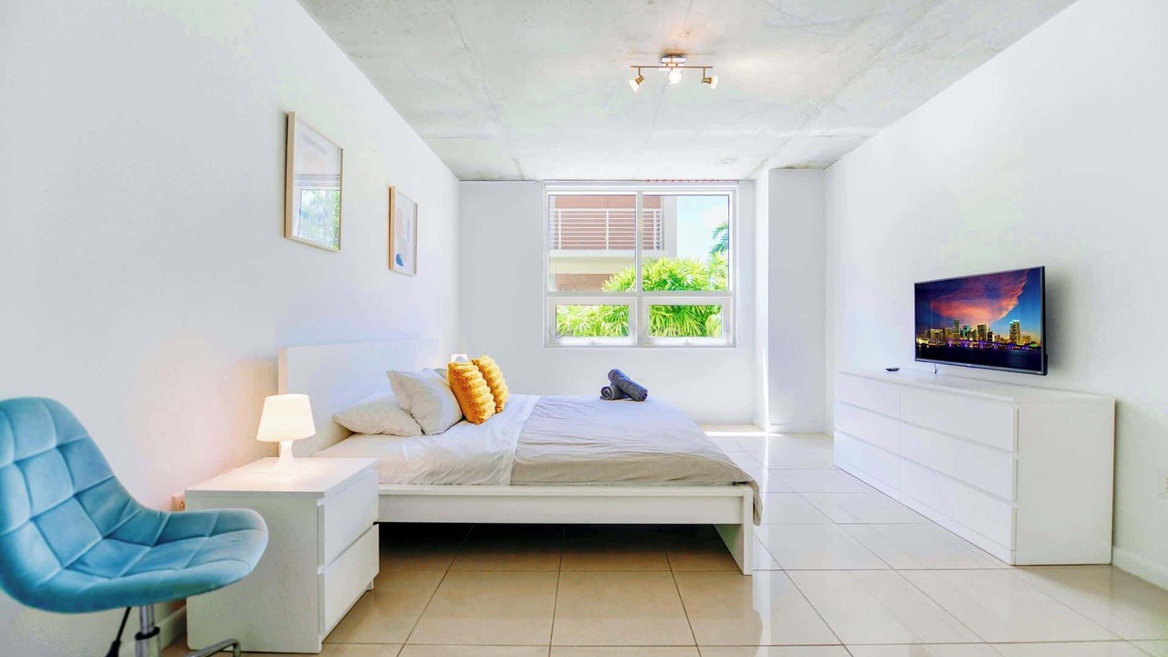 Photo of Bedroom in Midtown