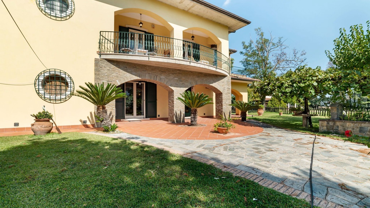 Photo of Outdoor in Albanella