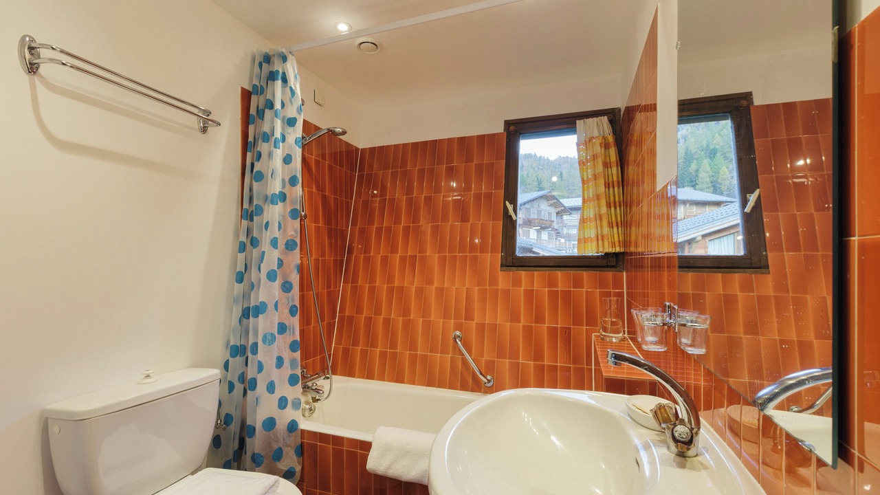 Photo of Bathroom in Montroc
