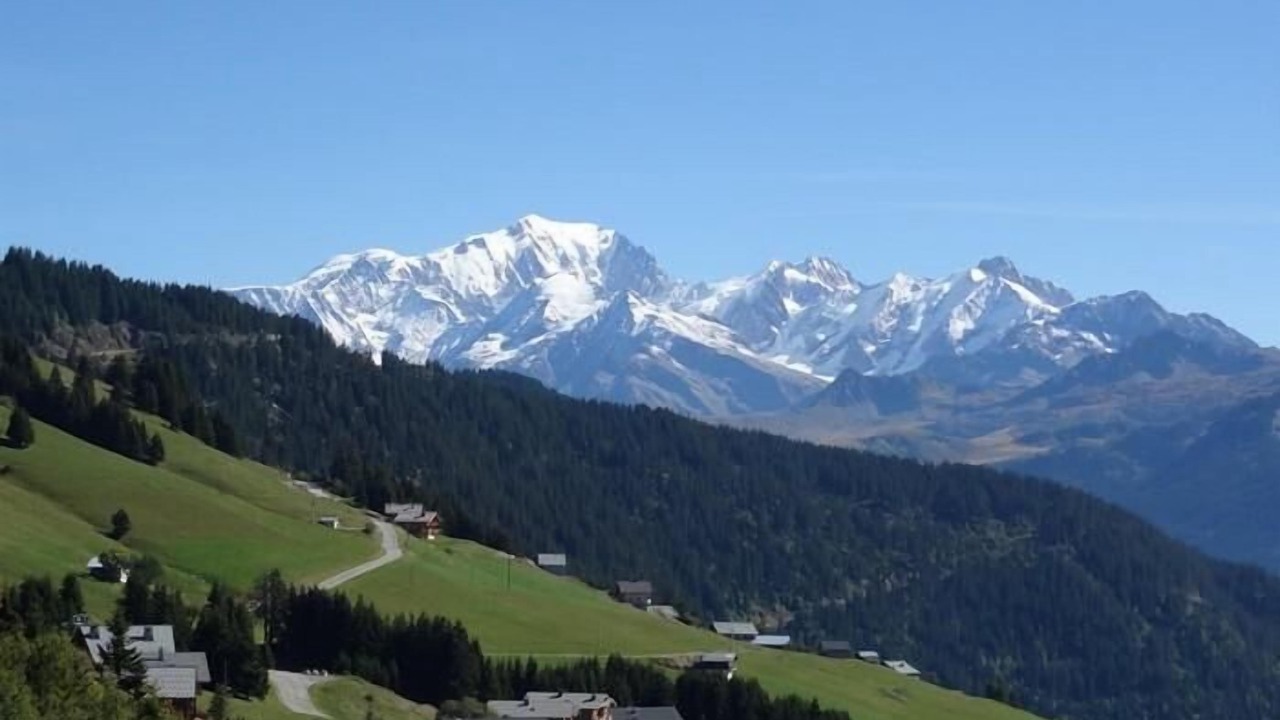 Photo of Others in Bisanne 1500