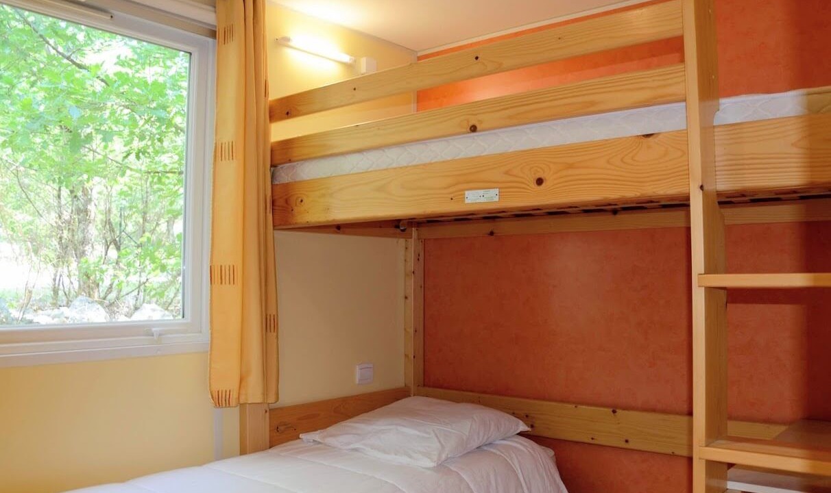 Photo of Bedroom in Saint-Privat-de-Champclos