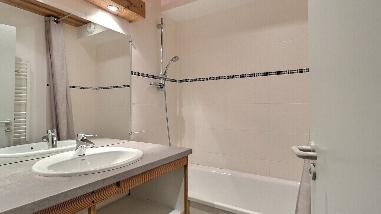 Photo of Bathroom in La Perriere
