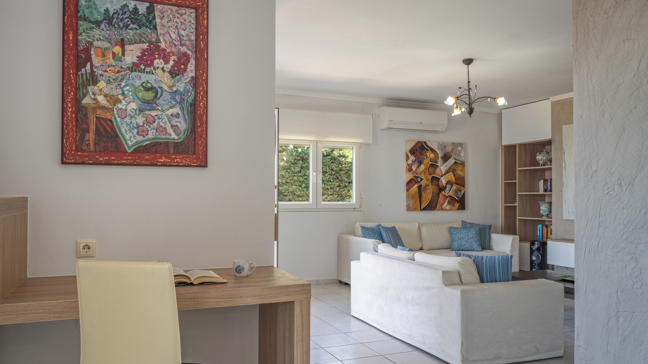 Photo of Livingroom in Tria Monastiria