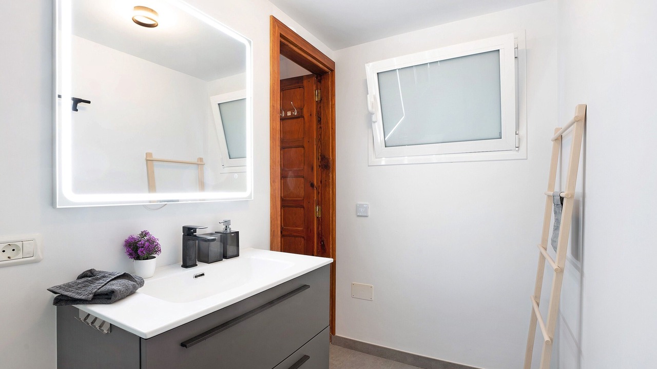 Photo of Bathroom in Los Realejos
