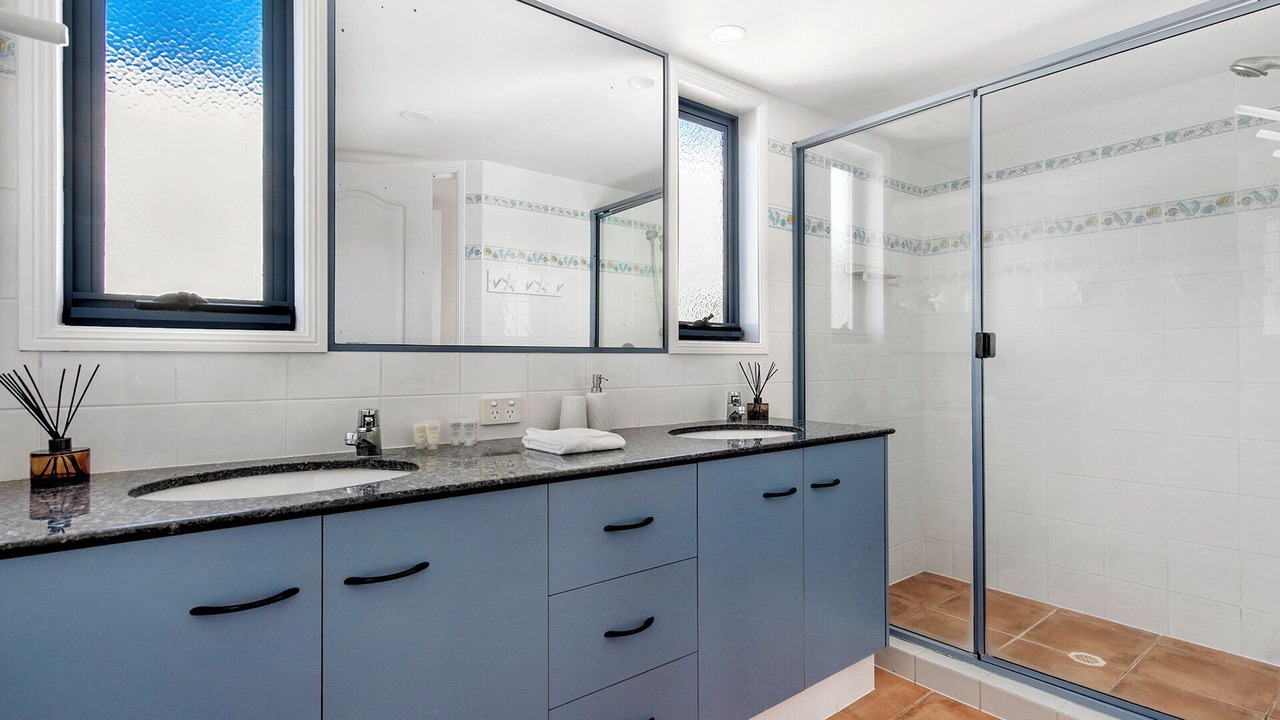Photo of Bathroom in Mermaid Beach