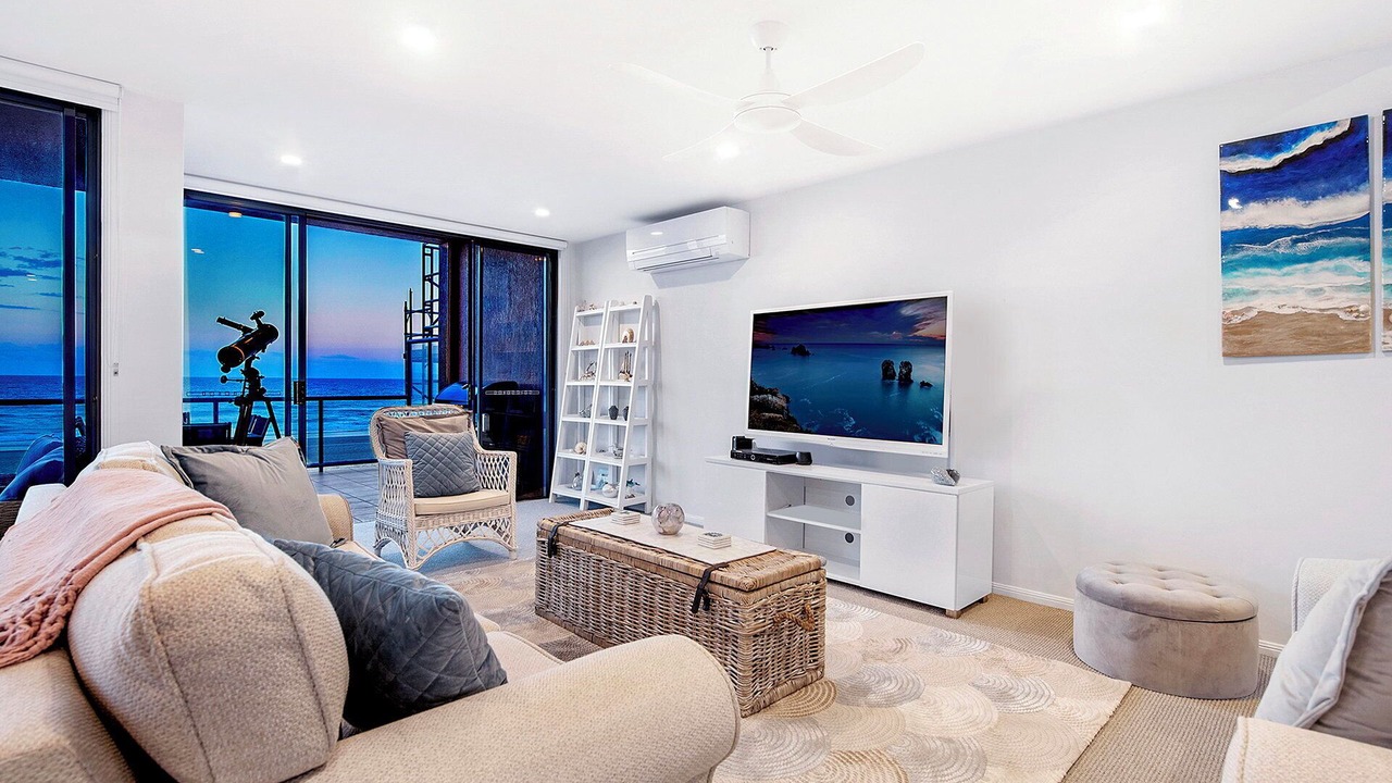 Photo of Livingroom in Mermaid Beach