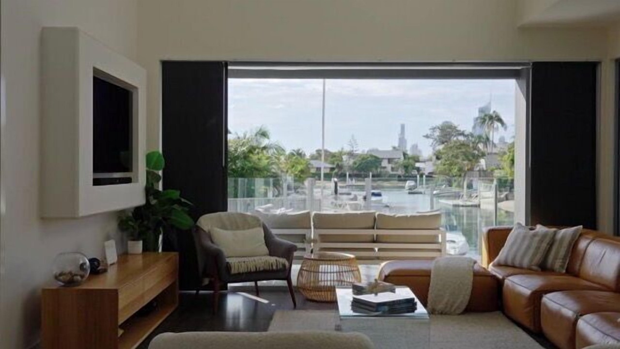 Photo of Livingroom in Broadbeach Waters