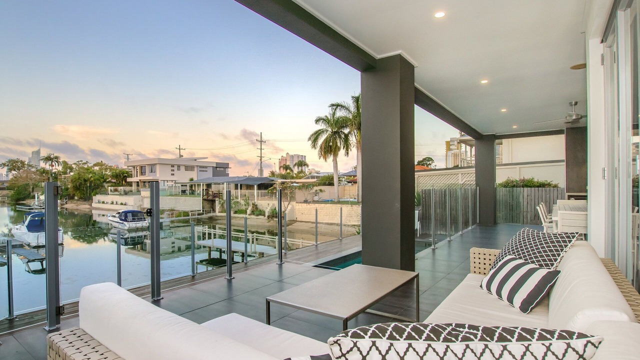 Photo of Patio Balcony in Broadbeach Waters