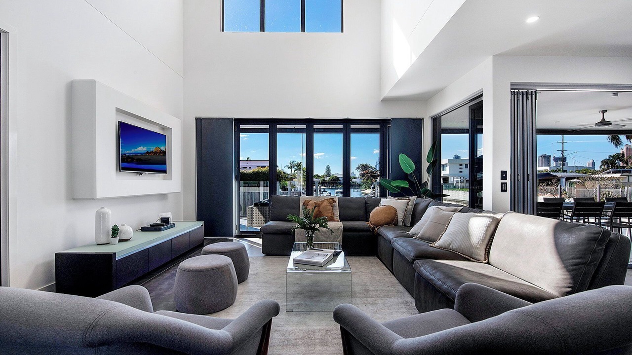 Photo of Livingroom in Broadbeach Waters