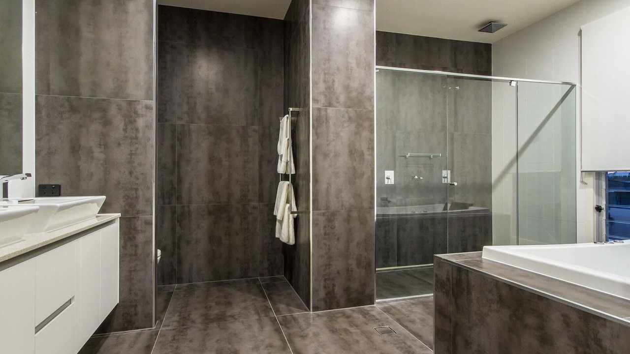Photo of Bathroom in Broadbeach Waters