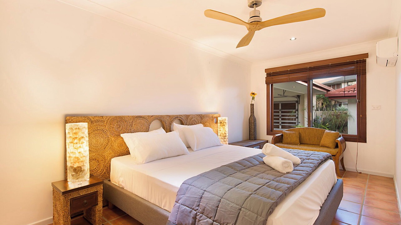 Photo of Bedroom in Broadbeach Waters