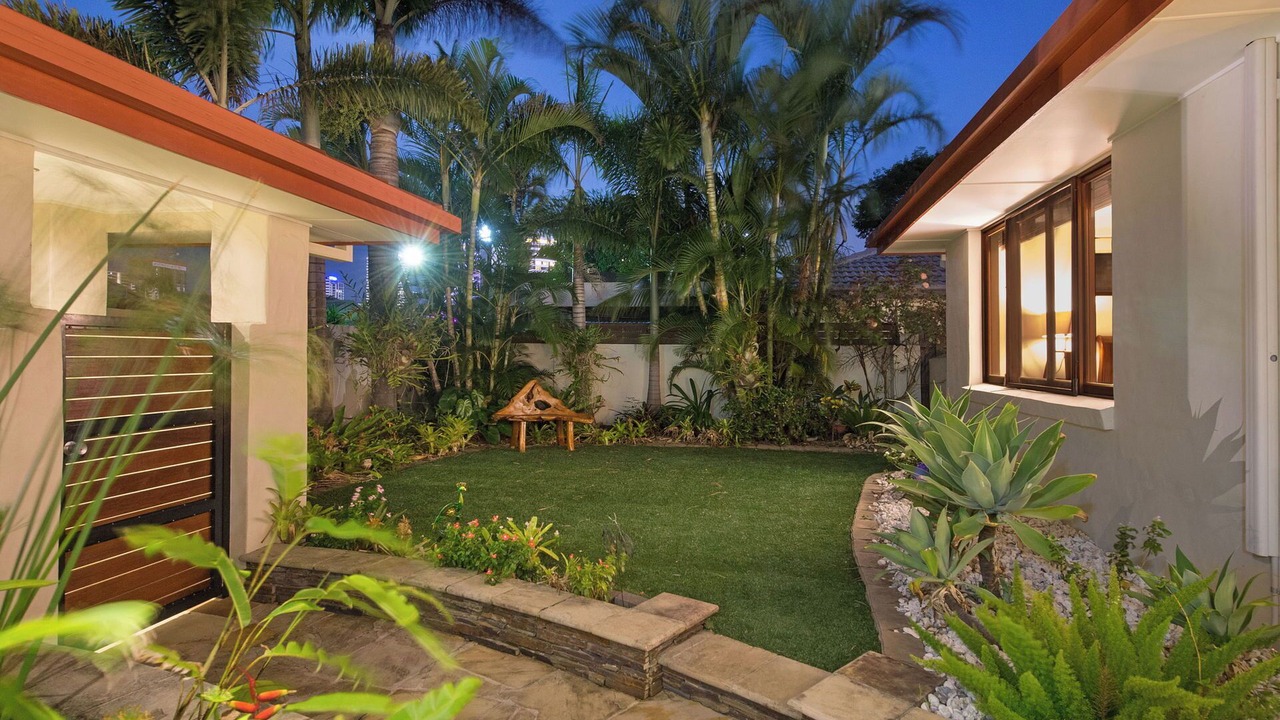 Photo of Outdoor in Broadbeach Waters