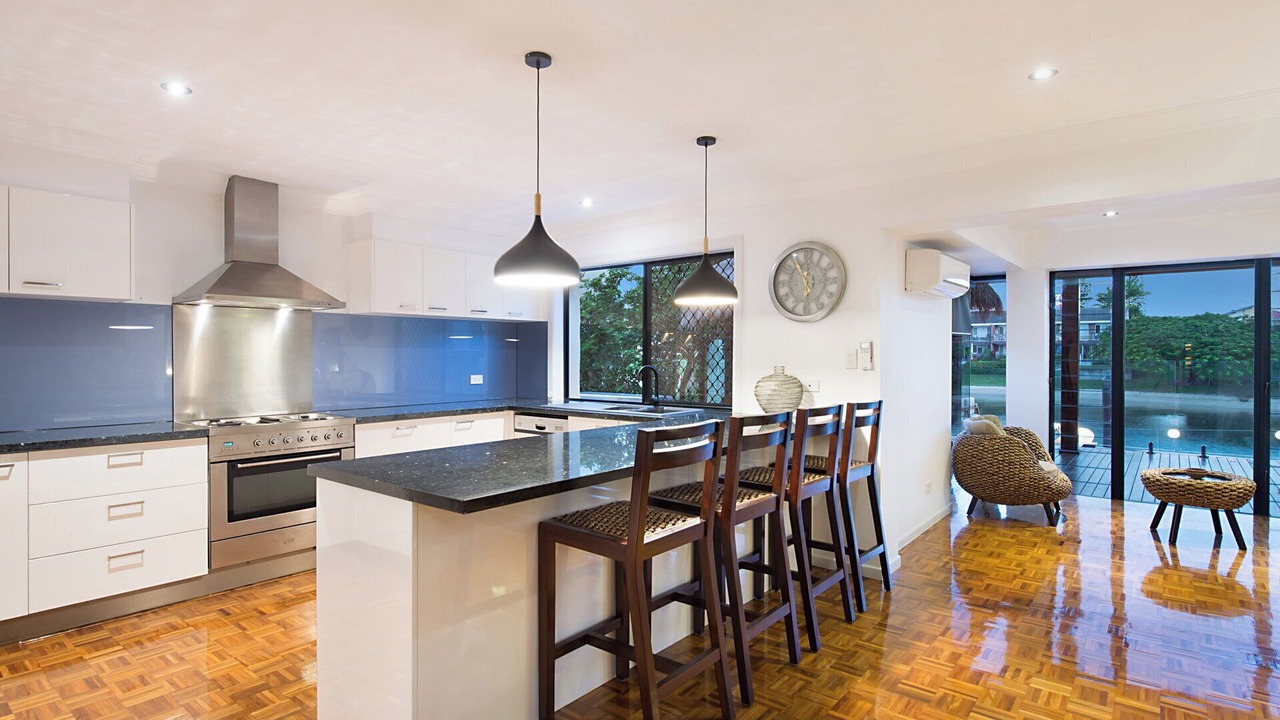 Photo of Kitchen in Broadbeach Waters