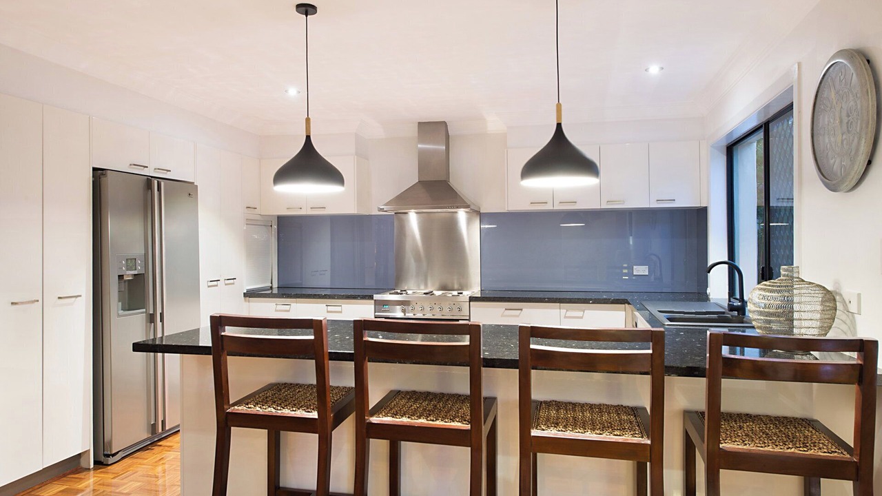 Photo of Kitchen in Broadbeach Waters