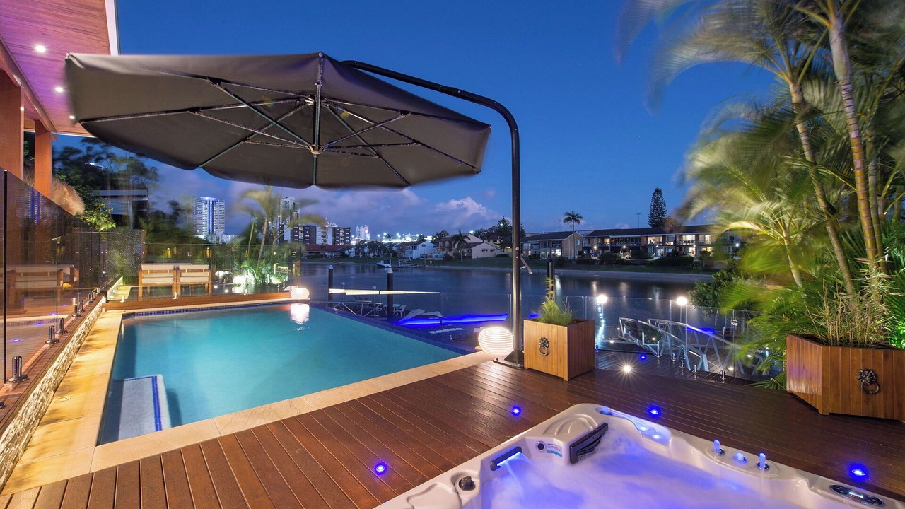 Photo of Outdoor in Broadbeach Waters