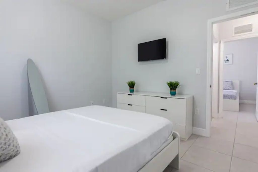 Photo of Bedroom in Ludlam