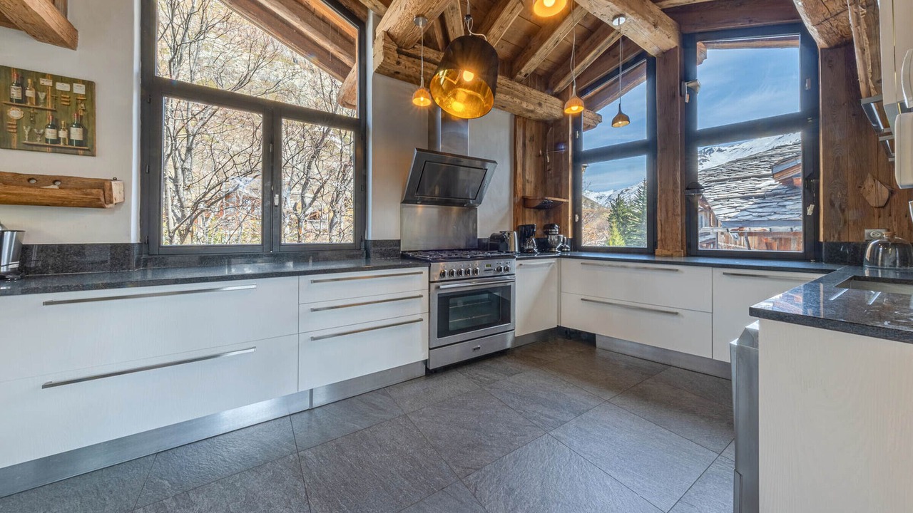 Photo of Kitchen in Val-d'Isere